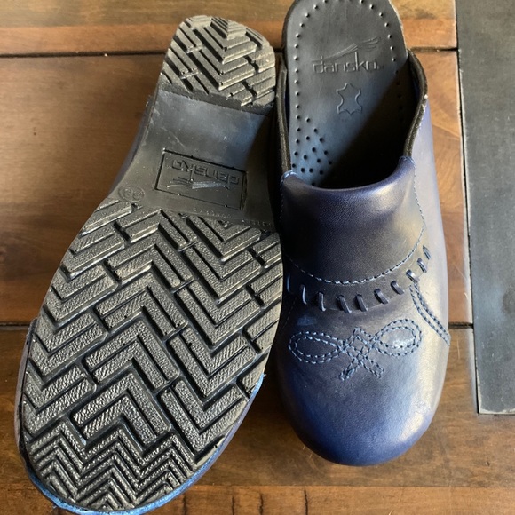 Dansko clogs - Picture 3 of 7